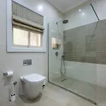 Vilă Azure Dream: Lux 4-bed With Pool, Sea View & Garage Mellieħa