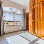 Azure Dream: Lux 4-bed With Pool, Sea View & Garage Mellieħa