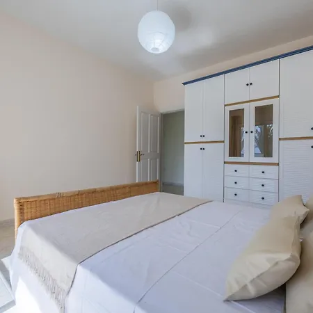 Villa Azure Dream: Lux 4-bed With Pool, Sea View & Garage Mellieħa