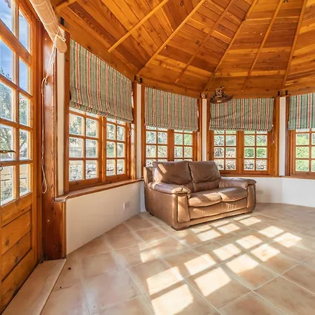 Azure Dream: Lux 4-bed With Pool, Sea View & Garage Villa Mellieħa