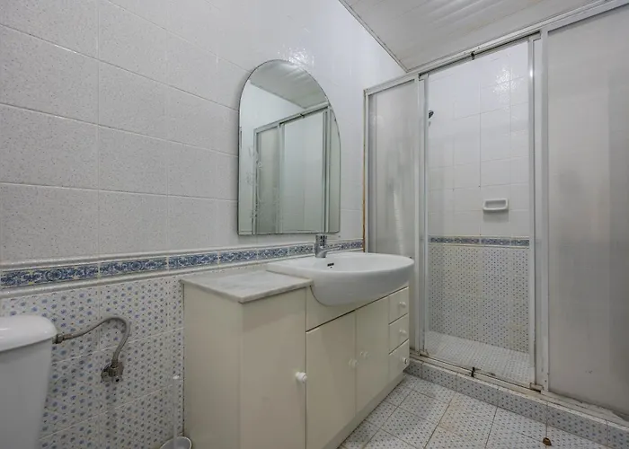 Azure Dream: Lux 4-bed With Pool, Sea View & Garage Villa Mellieħa