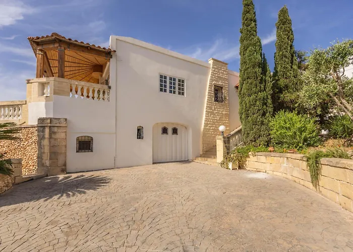 Villa Azure Dream: Lux 4-bed With Pool, Sea View & Garage